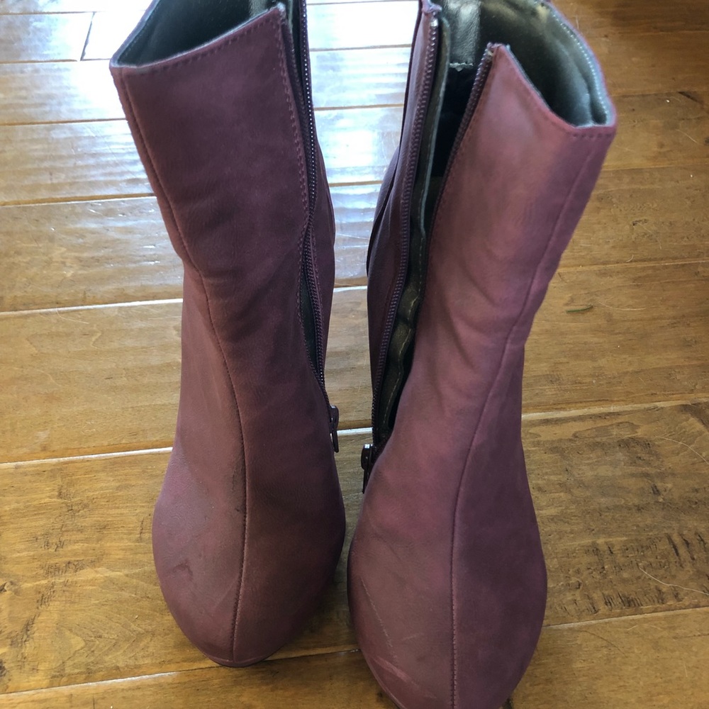 Pinot Stiletto Booties - Picture 2 of 6